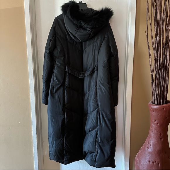 Via Spiga Full Length Down Coat - Picture 3 of 15